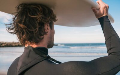 L’histoire du surf : Des rois hawaïens à aujourd’hui