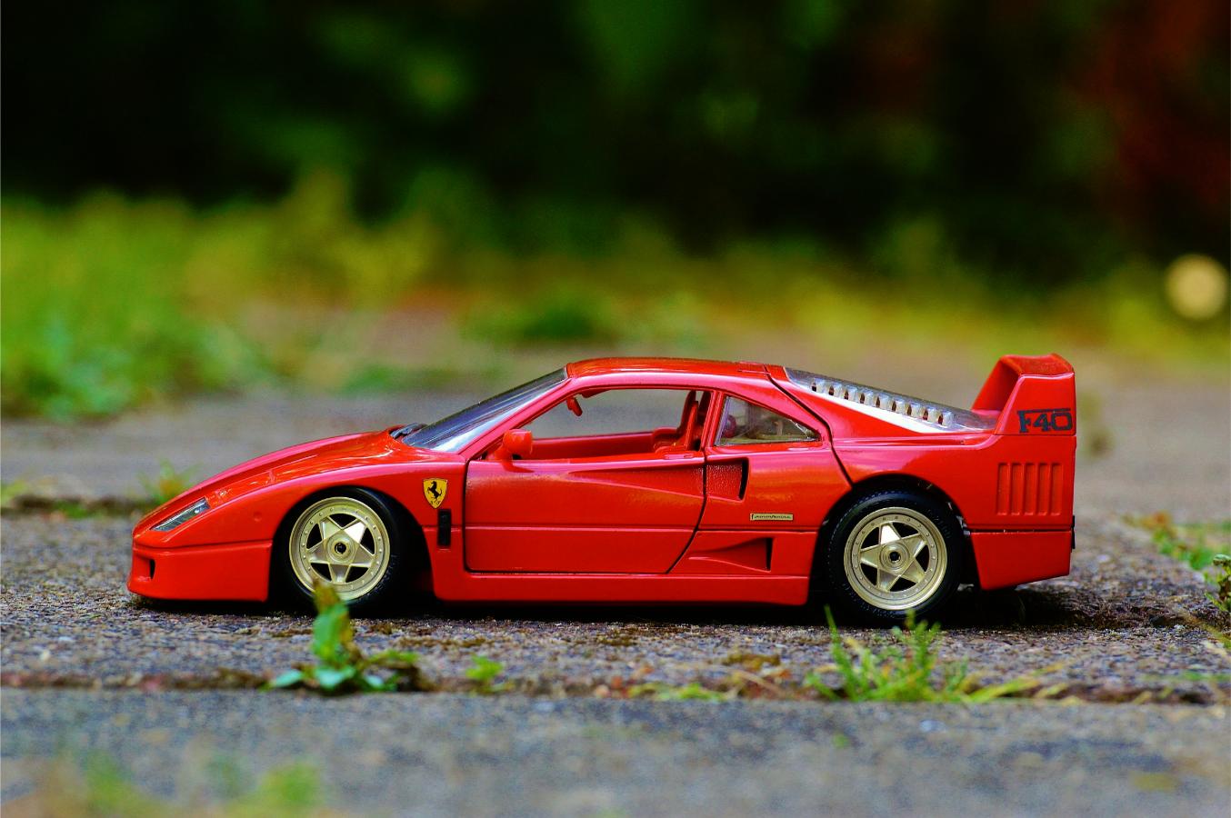 miniature voiture ferrari